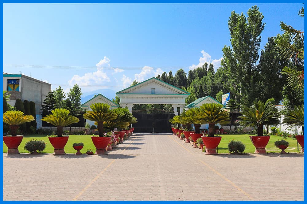Tipu Shaheed School and College campus entrance